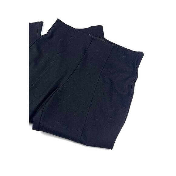 Old Navy Extra High-Waisted Stevie Crop Flare in Black - Picture 4 of 6